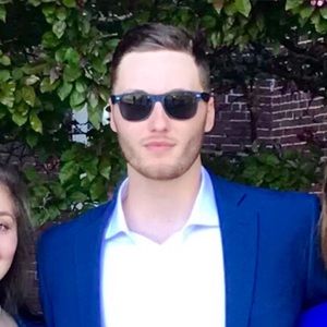 Meet your Posher, Devin